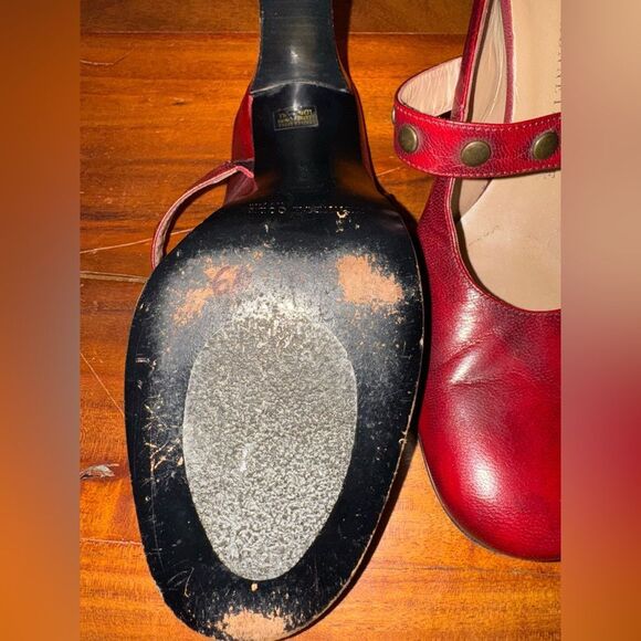 Cole Haan Ginger Snap Red Leather Mary Jane Studded Heels Women’s 8.5M - Picture 3 of 8